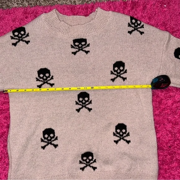 No Boundaries Skull Pattern Sweater - Beige and Black - Picture 2 of 3